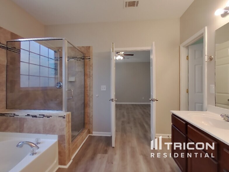 Building Photo - 1282 Winwood Dr