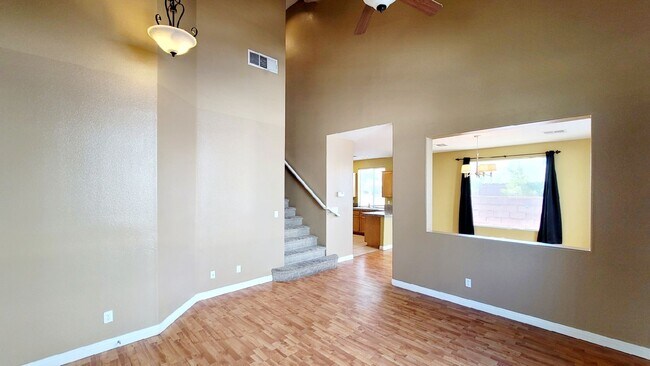 Building Photo - 6252 Huntington Ridge Ave