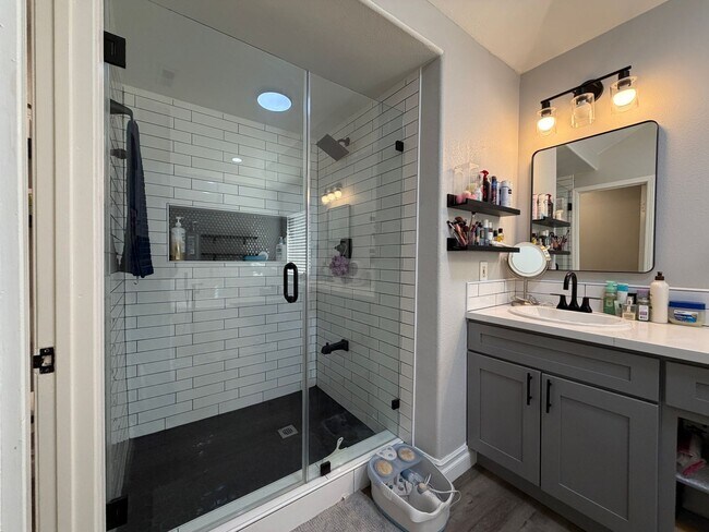 Building Photo - 29164 Greenbrier Pl