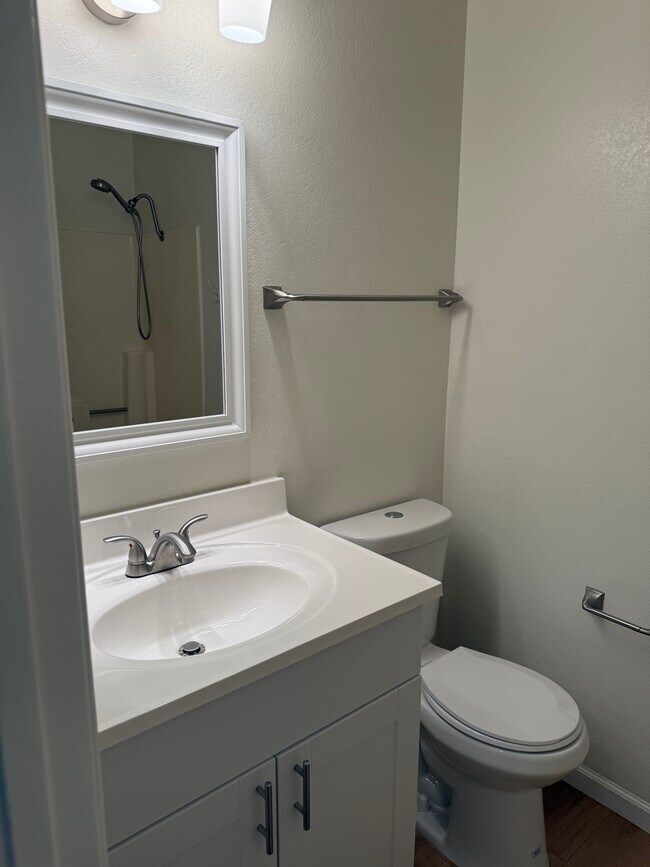 Building Photo - 3095 Shoshone Plz