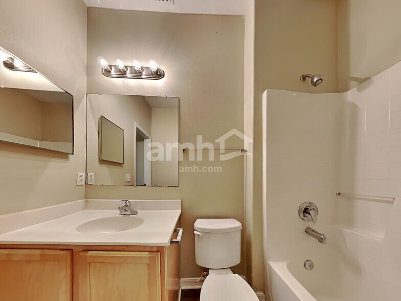 Building Photo - 8881 Shindler Crossing Dr