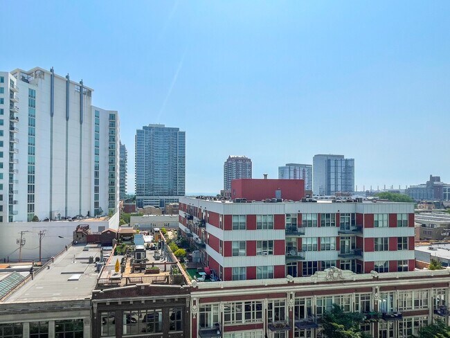 City View - 1620 S Michigan Ave