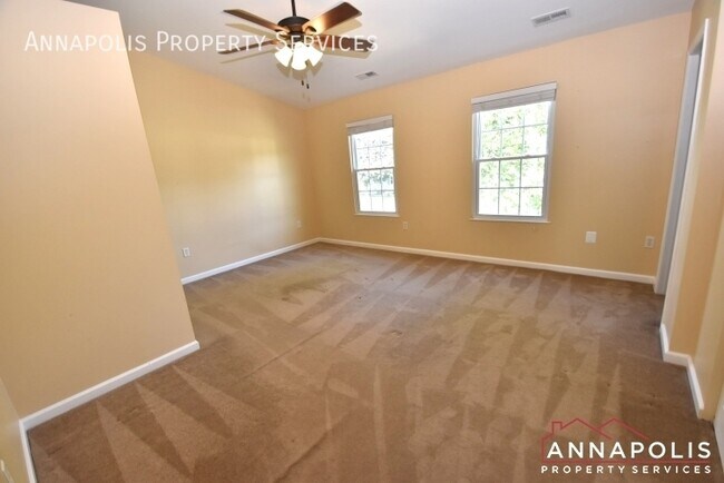 Building Photo - 324 Windell Ave