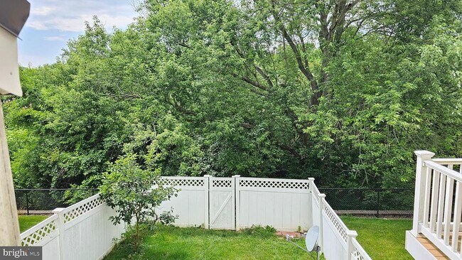 Building Photo - 3504 Tabard Ln