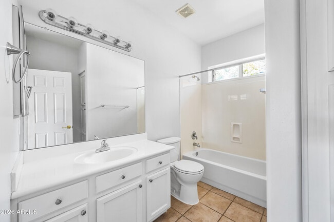 Building Photo - 14000 N 94th St