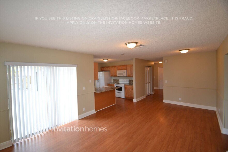 Building Photo - 132 La Mancha Ave
