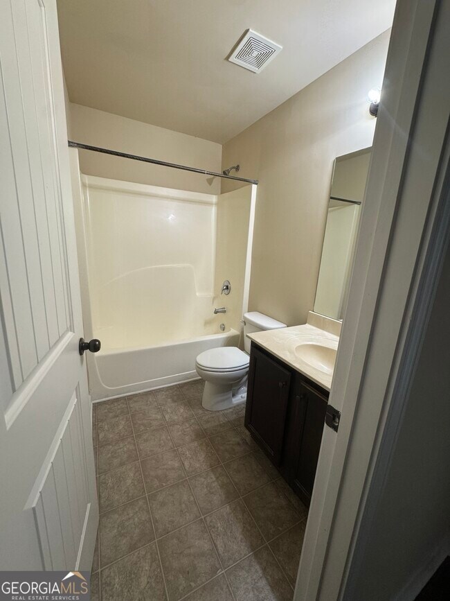 Building Photo - 2275 Morgan Farm Dr