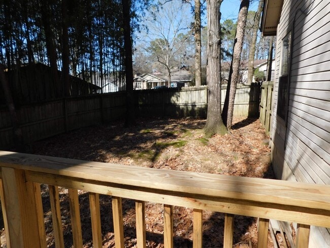 Building Photo - 12721 Valleywood Dr