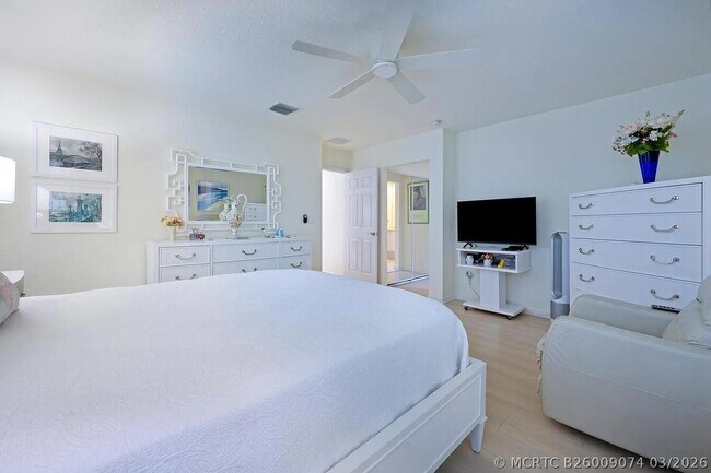 Building Photo - 4156 Meade Way