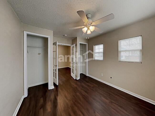 Building Photo - 10707 Parnie Ct