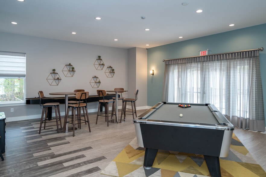 Building Photo - Elevations One