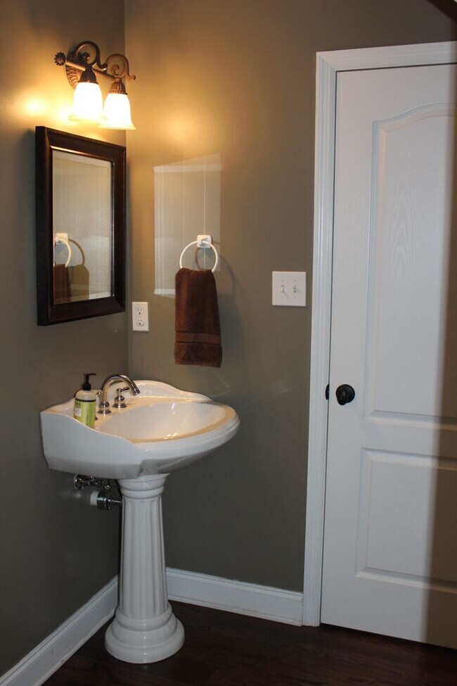 Building Photo - Coming Soon in Farragut!