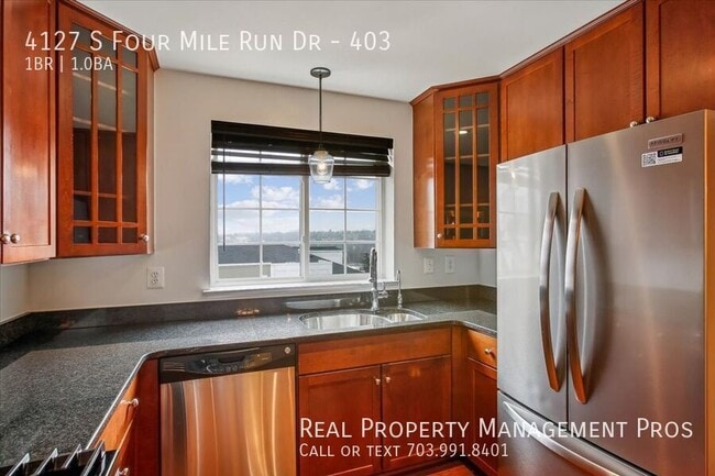 Building Photo - 4127 S Four Mile Run Dr