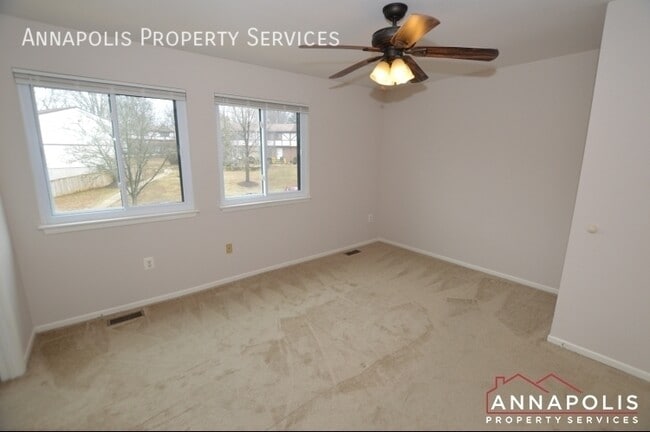 Building Photo - 430 Knottwood Ct