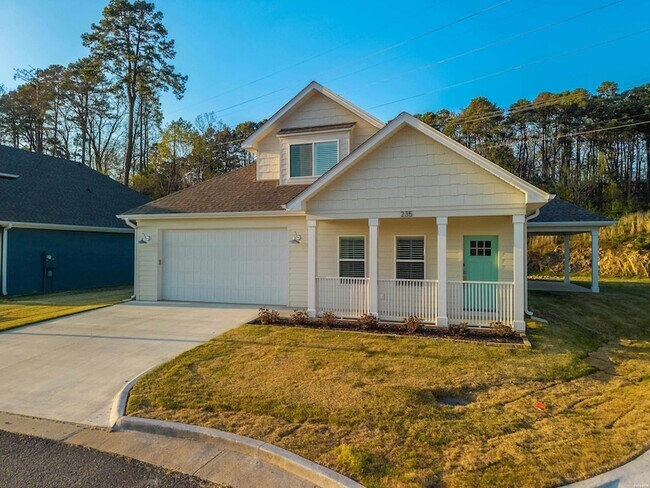 Building Photo - 101 Sea Ray