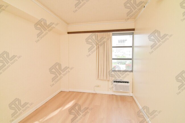 Building Photo - 2 Bedrooms | 1 Bathroom | in Makiki