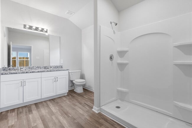 Building Photo - 102 Avalon Dr