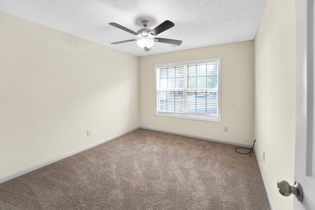 Building Photo - 4BR/2.5BA Open & Bright Lawrenceville Home