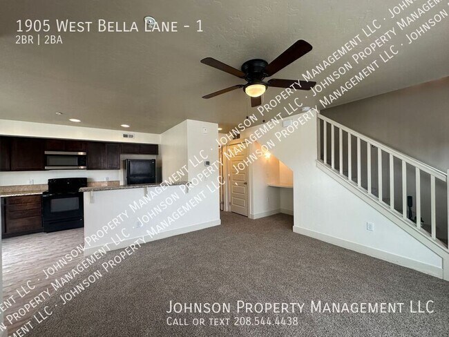 Building Photo - 1905 W Bella Ln