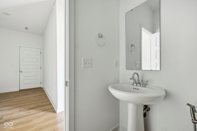 Building Photo - 17255 Gresham Ln