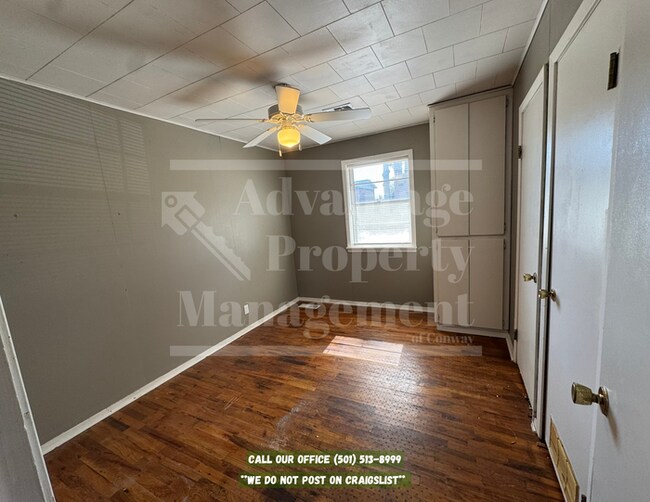 Building Photo - 1401 E View St