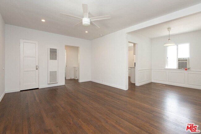 Building Photo - 9015 Rangely Ave