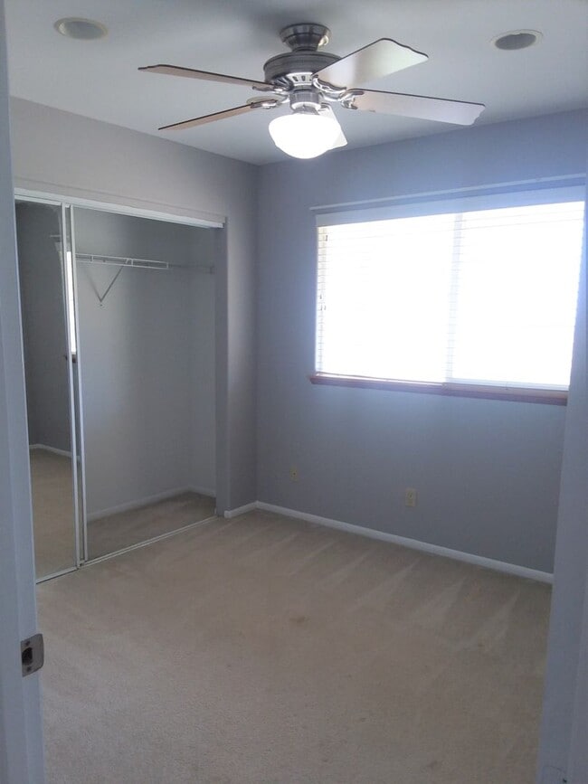 Building Photo - Paio, Nainoa