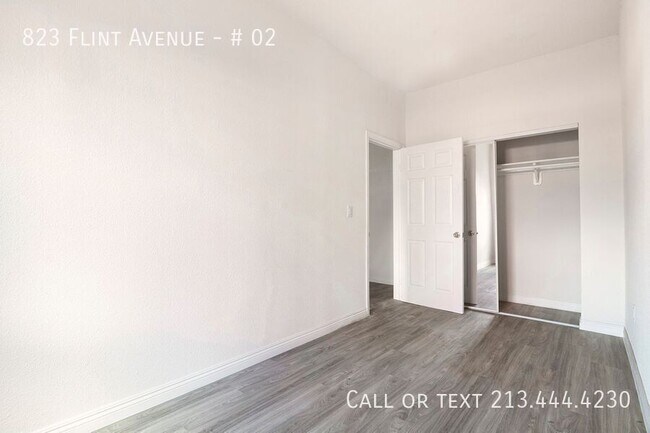 Building Photo - 823 N Flint Ave