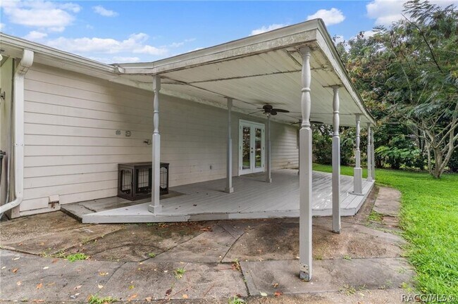 Building Photo - 6094 E Penrose St