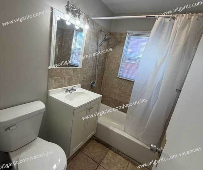 Building Photo - Spacious & well-appointed 3-Bedroom • 1-Bathroom Home