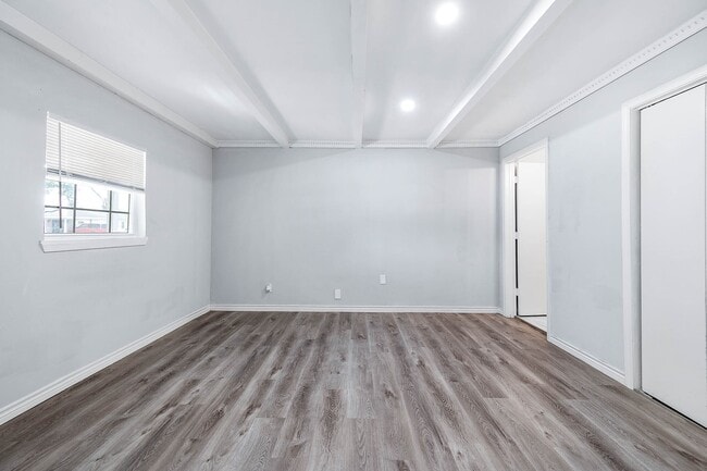 Building Photo - 1503 Acacia Dr