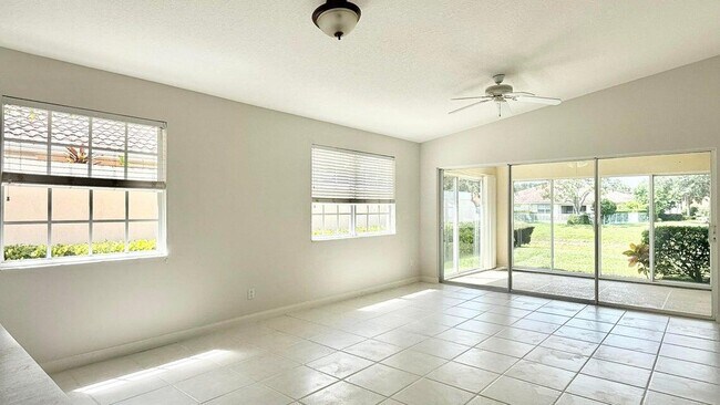 Building Photo - 7701 Pine Island Way