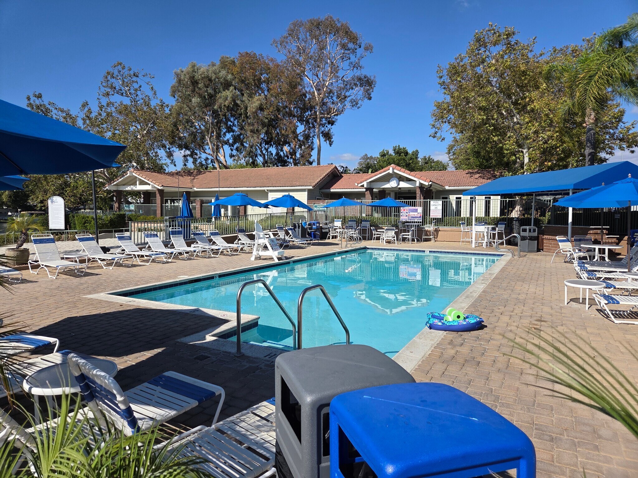 Building Photo - 24776 Glenwood Dr