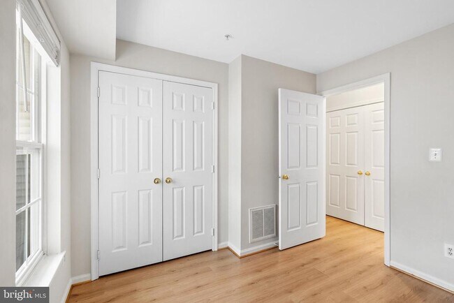 Building Photo - 5095 Anchorstone Dr