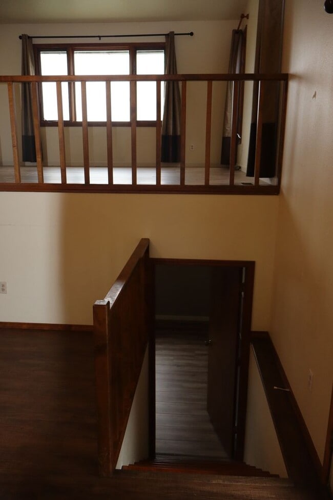 Building Photo - Spacious Home with Large pet friendly yard