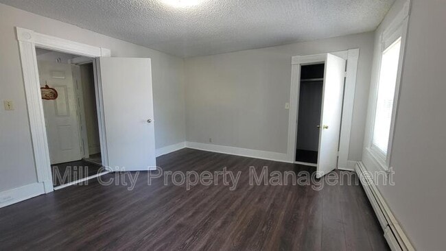 Building Photo - 343 Auburn St