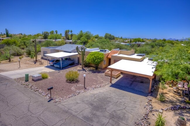 Building Photo - 1422 S Moonflower Ln