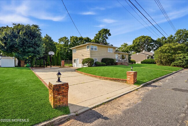 Building Photo - 38 Hilltop Rd