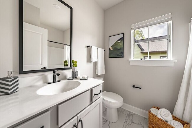 Building Photo - 182 Excelsior Ave