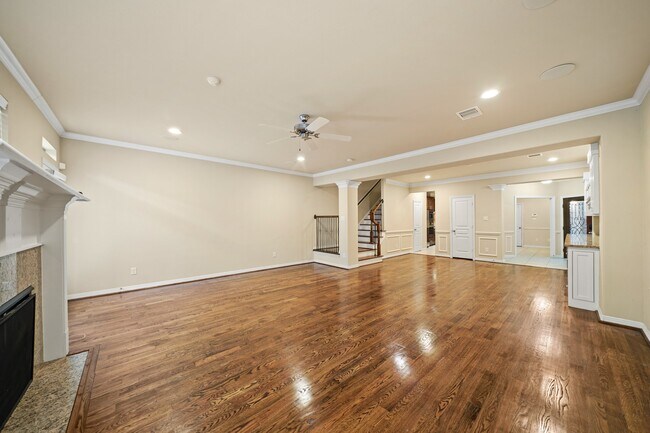 Building Photo - 1121 Beall Landing Ct
