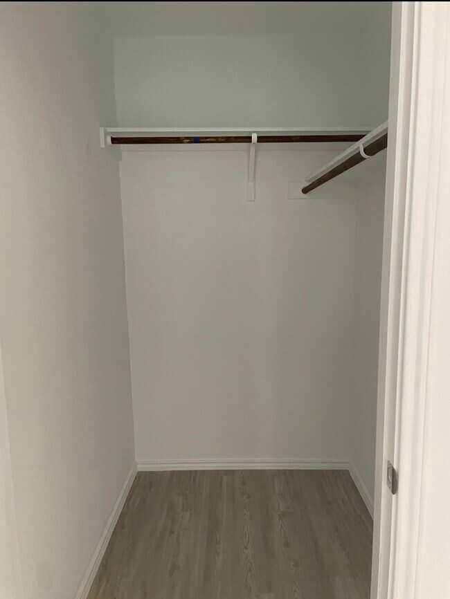 Building Photo - 4535 Glades Wy