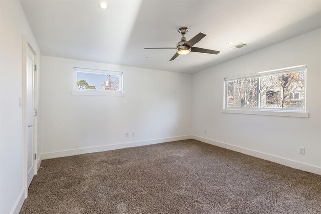 Building Photo - 2808 W 44th St