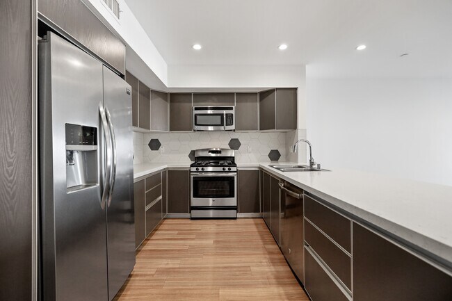 Interior Photo - Orlando on Third by Wiseman