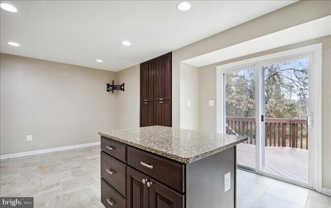 Building Photo - 3970 Burning Bush Ct