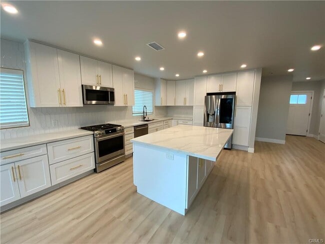 Building Photo - 5608 Palos Verdes Blvd