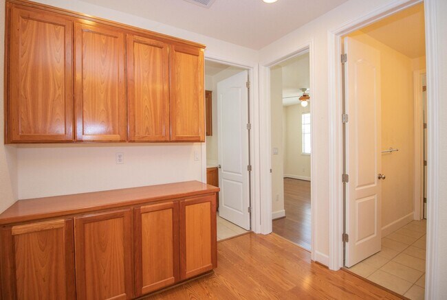 Building Photo - 4 Bedroom 3 Bathroom House | AMSI | Alexandr Metlinski