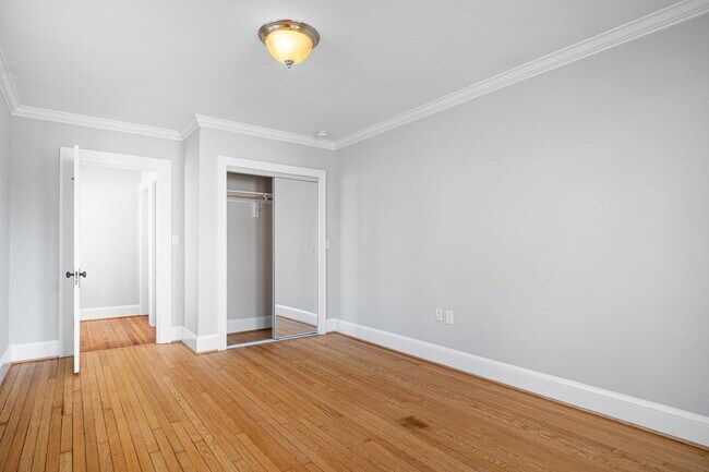 Building Photo - 545 Montgomery St