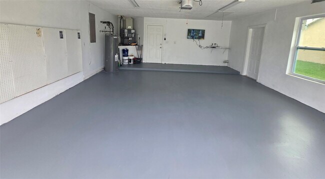 Building Photo - 2928 SE Bella Rd