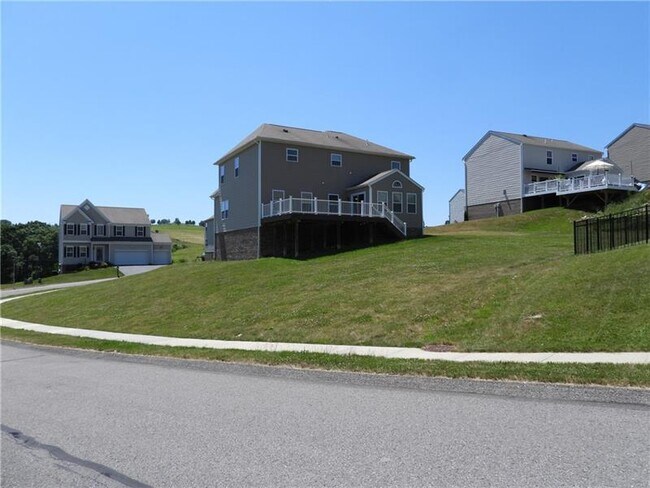 Building Photo - 1345 Sandstone Dr