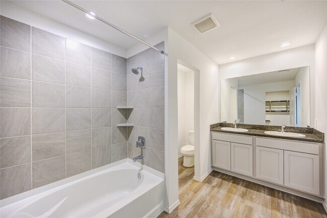 Building Photo - 5618 Redstone Gardens Dr